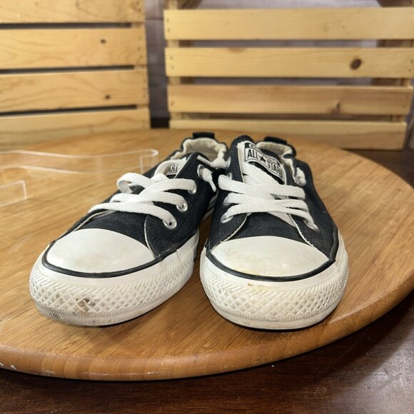 Converse Chuck Taylor Sneaker Women's Size 8 Black & White lace up skate shoes - Picture 6 of 7